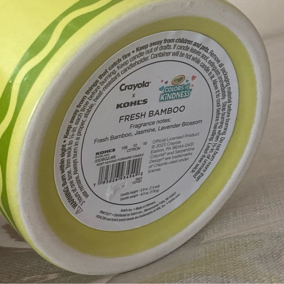 Crayola Fresh Bamboo Scent “Keep Moving Forward”6.3-oz. Candle Jar- Citron - Picture 5 of 7